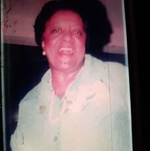 Meet your Posher, Simone